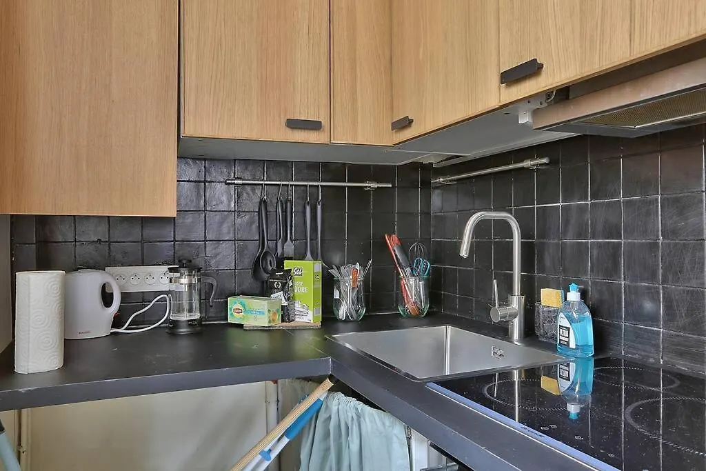 Apartmán Superb 1Br Flat With Balcony 2Min From The Metro Station Paříž